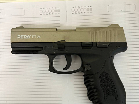 В Красноярске сотрудники УФСБ задержали мужчину за переделку оружия в боевое. Фото: УФСБ по Красноярскому краю