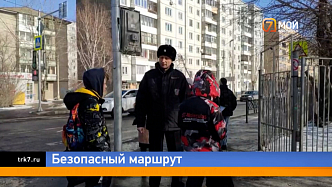 Красноярские автоинспекторы напомнили детям об осторожности на дорогах в межсезонье