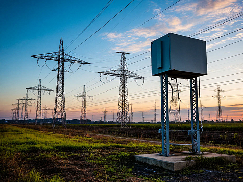 С жителя Красноярского края попросили 70 миллионов рублей за подключение торговой точки к электричеству. Фото: Шедеврум