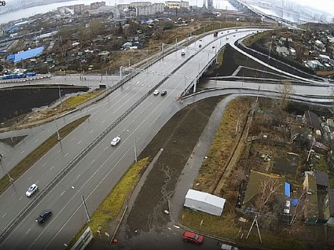В Красноярске новая развязка на Николаевском мосту открылась не полностью из-за ошибки проектировщиков . Фото: adm_krasnoyarsk