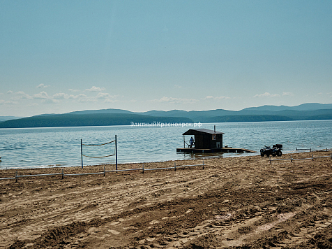 На берегу Красноярского моря продают дачу с готовым бизнесом за 25 млн. Фото: elitekrsk. ru