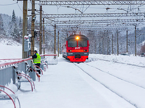 С 31 декабря по 8 января красноярские электрички поедут по новогоднему расписанию. Фото: КрасЖД