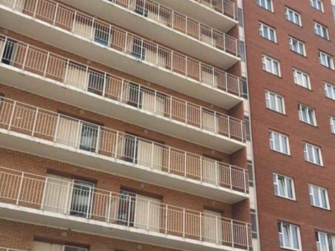 В микрорайоне Солнечный с балкона выпал ребёнок. Фото: vk.com/krsk_solnechnyi