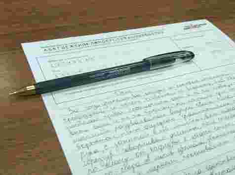 Сотни красноярцев написали Тотальный диктант (фото). фото: Елена Саткеева