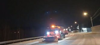 За прошедшие сутки с дорог Красноярска вывезли более 900 КАМАЗов снега