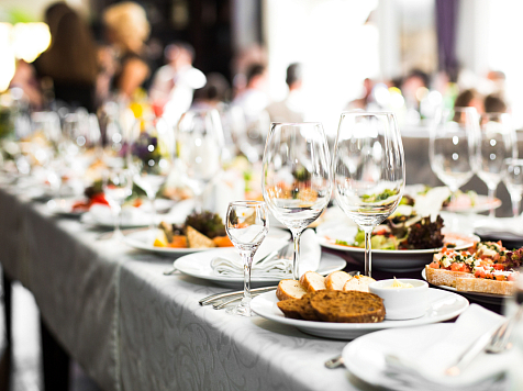 В Красноярском крае на приемы и банкеты правительства потратят 3,5 млн рублей. Фото: ru.freepik.com