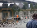  Попрощалась через смс: спасатели сняли с моста босоногую девушку 