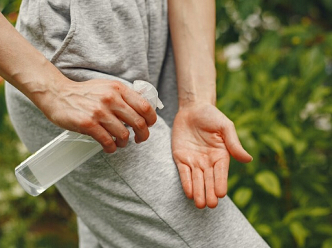 Красноярский Роспотребнадзор рассказал, как выбрать средство от клещей. Фото: prostooleh / Freepik