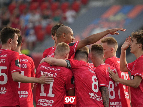 Футбольный «Енисей» закрыл сезон победой над «Тюменью». Фото: Министерство спорта Красноярского края