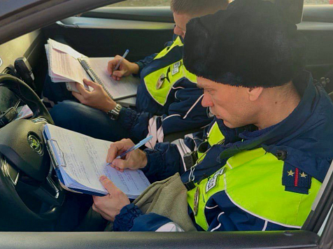 50 административных протоколов за один день оформили на водителя сотрудники ГАИ в Богучанском районе. Фото: Госавтоинспекция24