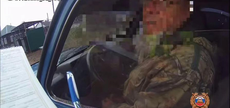 Енисеец поджег свою «Ниву», чтобы не отдавать ДПС