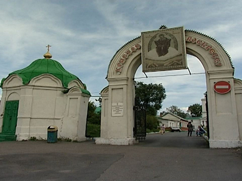 12 мая на Троицком кладбище привели в порядок могилы участников Великой Отечественной войны