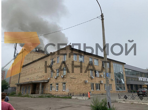 В эти минуты горит здание телекомпании «Афонтово» на правобережье Красноярска: видео. Фото: 7 канал Красноярск