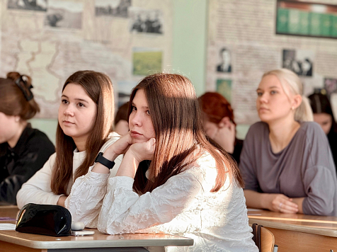 Лишь половина выпускников КГПУ идет работать по специальности. Фото: минобразования Красноярского края