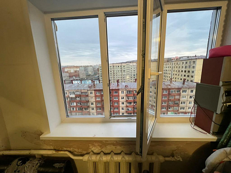 В Норильске годовалый ребенок выпал из окна 9 этажа. Фото: СК
