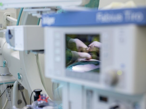 Пожилую красноярку обездвижила полуметровая опухоль на яичнике. Фото: Минздрав Красноярского края