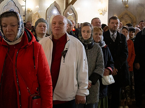 Красноярцы смогут уехать с рождественских служб в тепле и комфорте. Фото: Красноярская епархия РПЦ / VK