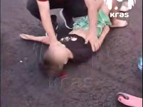 Бесправник на Lada жестко сбил 11-летнего мальчика и оставил с травмами на дороге в Красноярском крае. Фото: Kras Mash