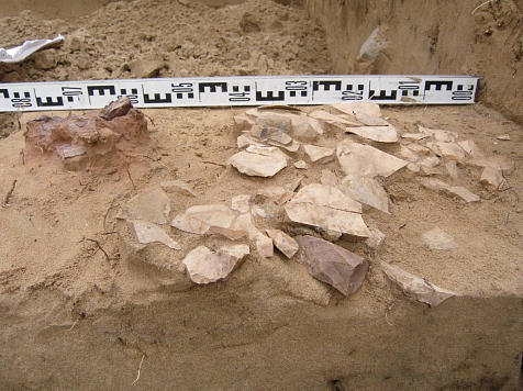 На Ангаре нашли тайник каменных орудий эпохи неолита. Фото: СФУ