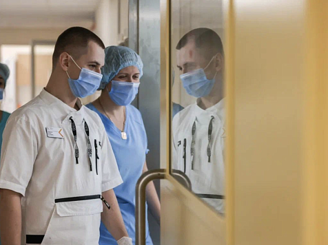 Красноярские врачи пересадили кожу одному из школьников, пострадавшему при поджоге . Фото: Краевая клиническая больница