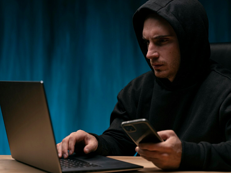 Мошенники обманули женщину из Курагинского района на 3 млн рублей через тройную аферу. Фото: ru.freepik.com