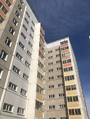 В Красноярске поставили на учет отца выпавшего из окна 2-летнего малыша 