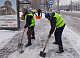 Убирать улицы Красноярска от снега в воскресенье вышли 80 дорожных рабочих