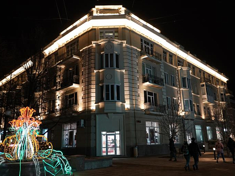 Новогодняя иллюминация засверкает на улицах Красноярска с 18 декабря. Фото: архив/администрация Красноярска