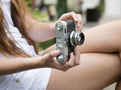 «Откровенные» фотографии 13-летней красноярки продолжают продаваться в Интернете. Фото: Pixabay