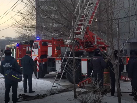 Причина пожара в высотке на Предмостной - замыкание в компьютере (ВИДЕО)