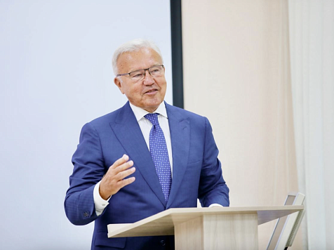 Экс-губернатор края Александр Усс встал на защиту Красноярска после нелестных высказываний Толоконского . Фото: страница Александра Усса Вконтакте