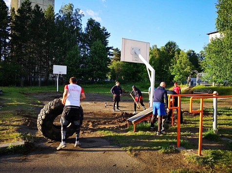 Железногорцы сами отремонтировали спортплощадку. Фото: krskstate.ru