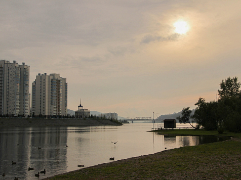 Порывы ветра до 18 м/с ожидаются в Красноярске 23 сентября. Фото: JN PHOTOS, Иван Нечаев