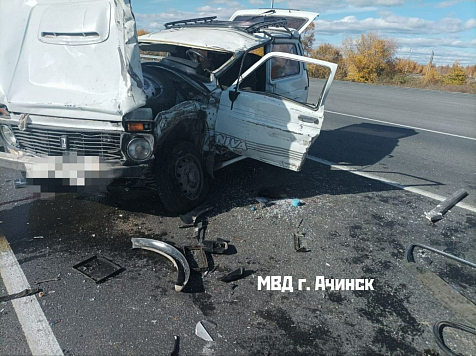 В Ачинском районе погиб мужчина из-за столкновения с фурой . Фото: МВД Ачинск