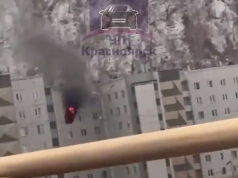 В красноярском общежитии на Ключевской сгорела комната. Фото и видео: ЧП Красноярск