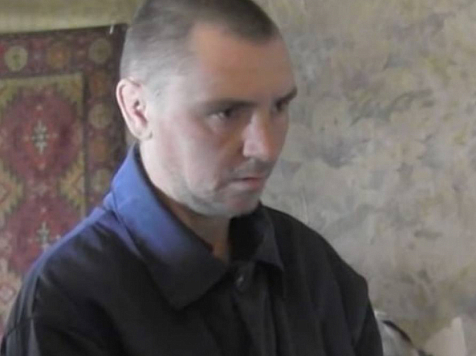 В Красноярском крае мужчина больше года жил в доме с трупом убитого им знакомого. Скриншот видео: t/me/krksledkom