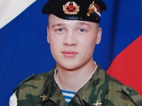 В ходе военной спецоперации в Украине погиб 34-летний житель Красноярского края. Фото: vk.com/pamyat22 и vk.com/tv_osa