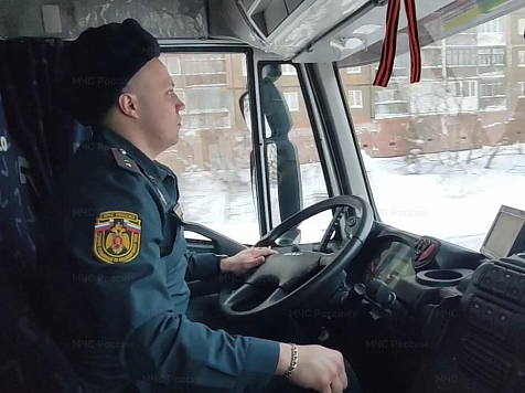 Норильские пожарные провели социальный эксперимент на дорогах. Фото: пресс-служба МЧС Красноярского края