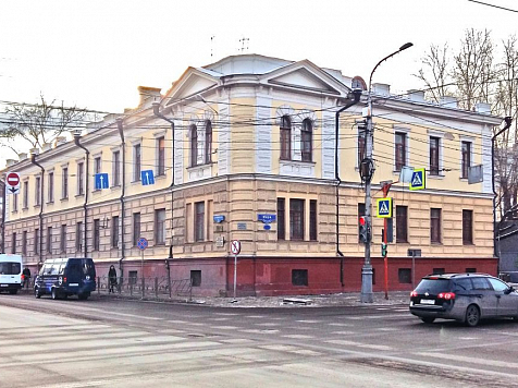 Два корпуса первой больницы Красноярска ушли с молотка за 22 миллиона. Фото: Герман Руднев