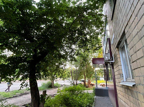 В Красноярске девочка выпала в окно — её бабушка получила за это полтора года ограничения свободы. Фото: прокуратура Красноярского края