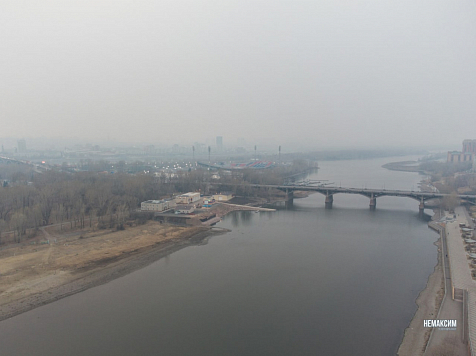 Из-за пожаров небо над Красноярском заволокло дымкой. Фото: ТГ-канал НЕМАКСИМ